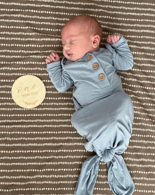 Newborn boy hot sale knotted gown