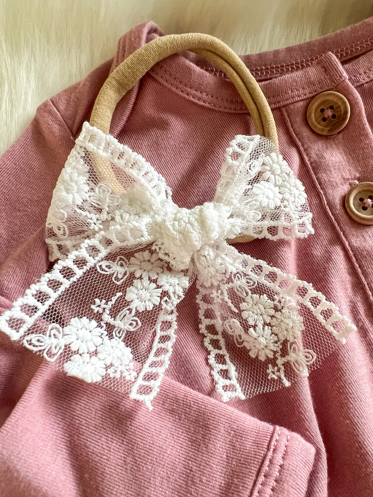 Baby Girl Vintage Floral Lace Bow