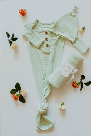 
            
                Load image into Gallery viewer, Mint Green Newborn Essential Bundle (Hat)
            
        